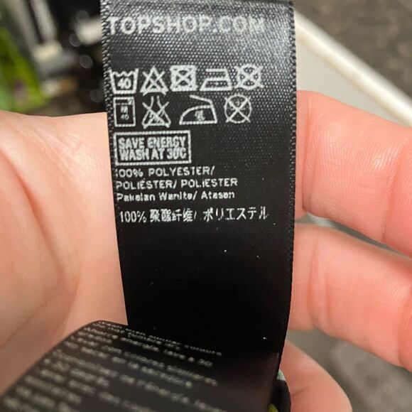 Topshop Floral Silk Wrap Top Size 6 Black with Floral Print - Picture 10 of 10